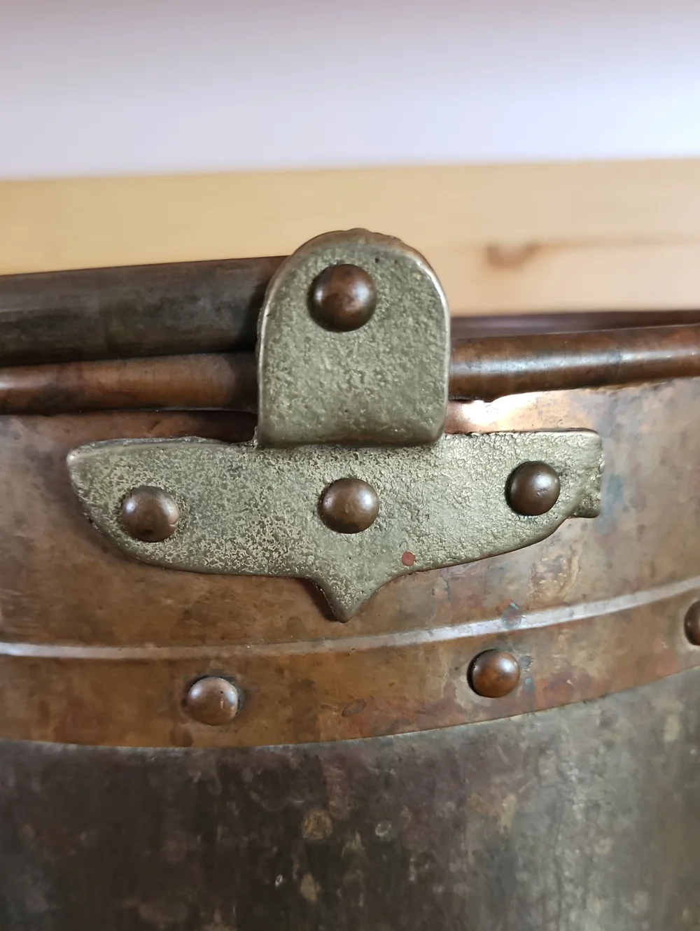 Antigue English Copper & Brass Jardiniere Bucket.